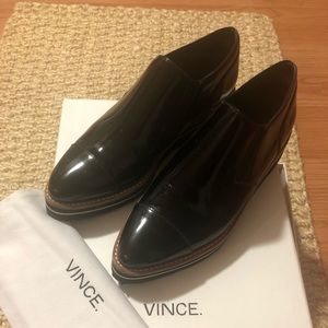 Vince Alona slip on oxford